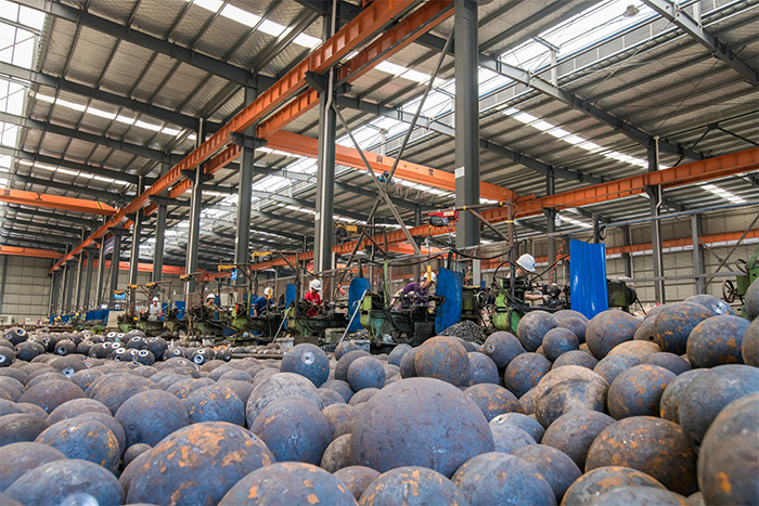 东方网架配件车间