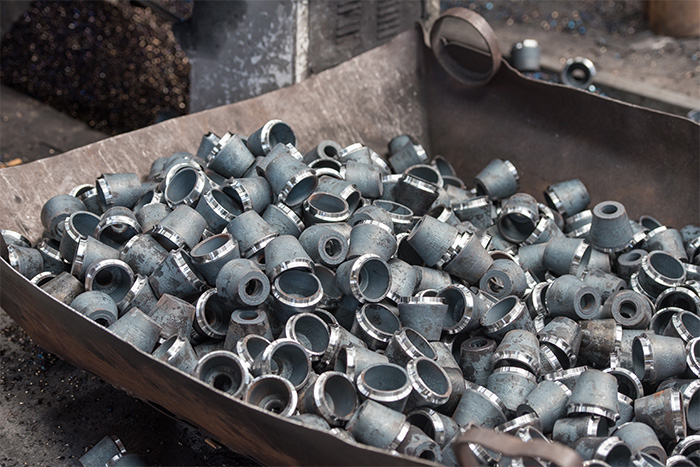 东方网架锥头车间